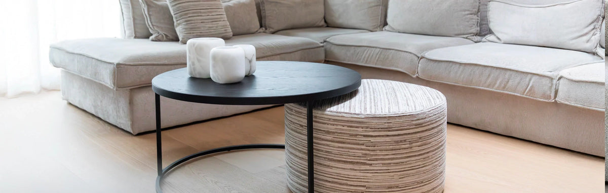 Couchtische mit Pouf